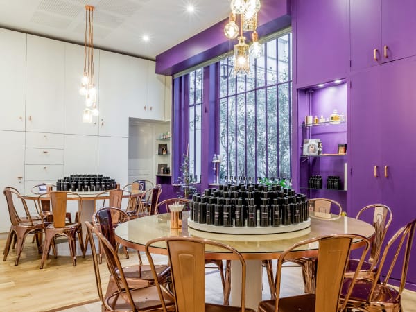 Classic perfume workshop in Paris 6th arrondissement