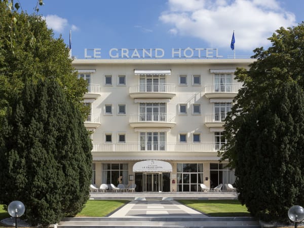 Le Grand Hôtel à Enghien-les-Bains (95)