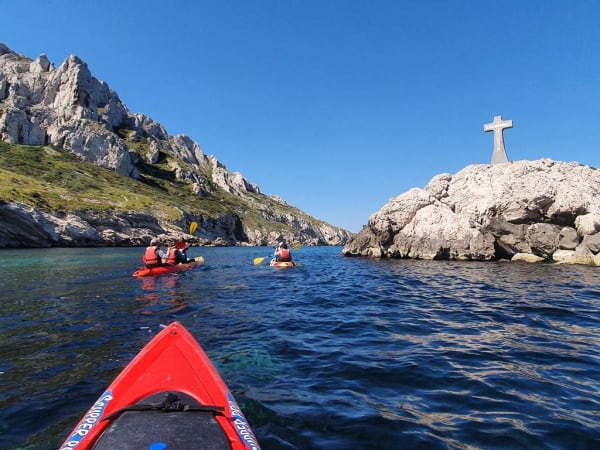 Excursion guidée en kayak Le Tour des Îles à Marseille (13)