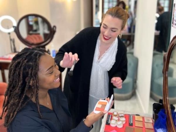 Cours de maquillage par une professionnelle à Paris 5ème