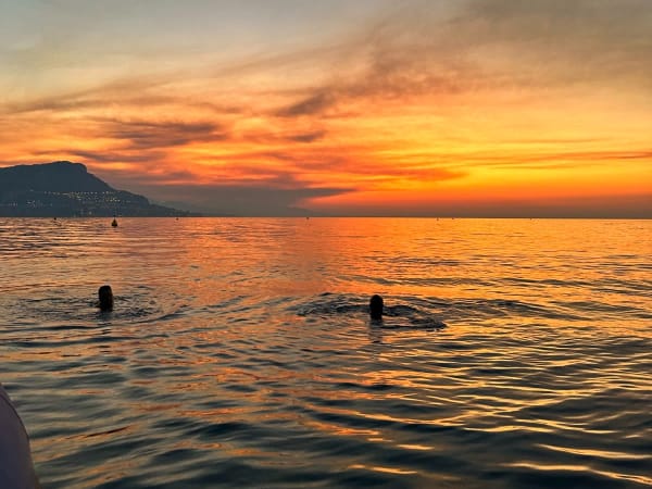 Croisière en bateau lever du soleil avec petit-déjeuner, de Nice
