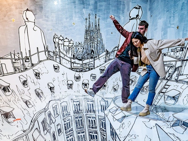 Billet coupe-file pour le musée de l'illusion à Barcelone