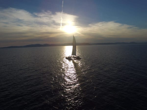 Soirée apéritif en Catamaran en Méditerranée depuis Cogolin (83)