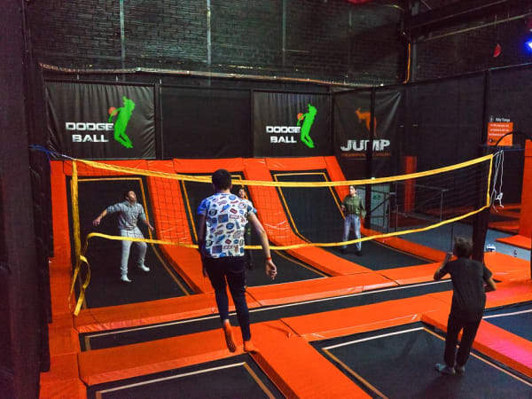 Anniversaire enfant Trampoline 4-15 ans à Orléans (45)