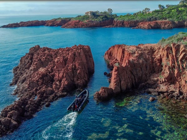 Balade en bateau Calanques de l'Estérel au départ de Cannes (06)