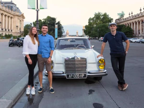 Guided tour of Greater Paris in a classic car