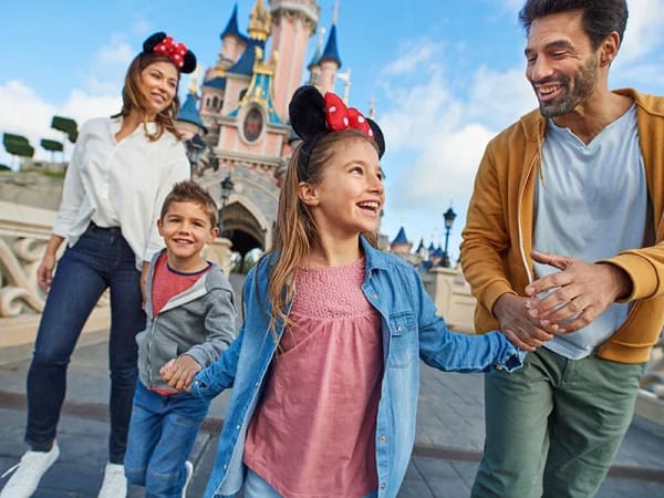 Billet 2 jours - 2 parcs : Disneyland® et Walt Disney Studios®