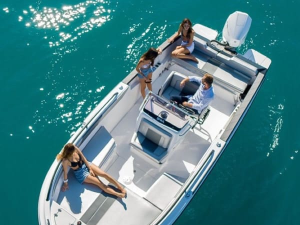 Croisière privée à la journée autour de Bonifacio 