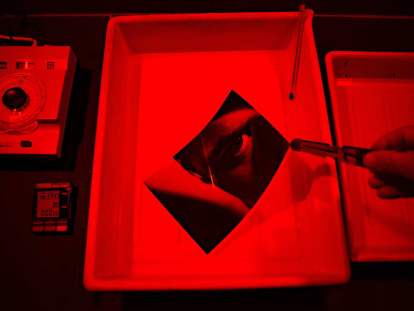 Atelier special EVG/EVJF expérience photo argentique à Avignon