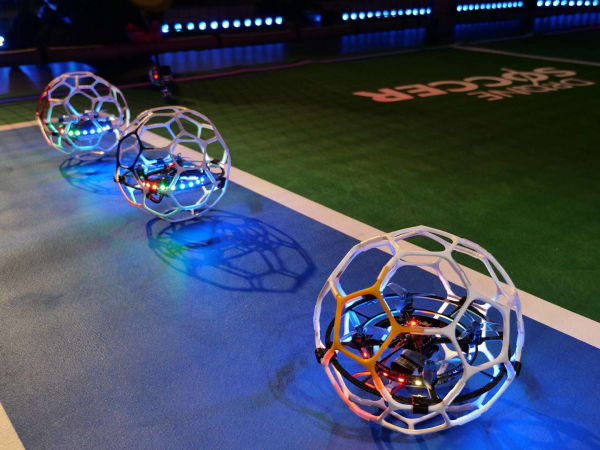 Team Building Drone Soccer à Rennes (35)