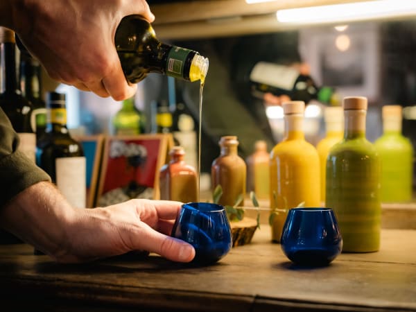 Taller de cata de aceite de oliva en el distrito 17 de París