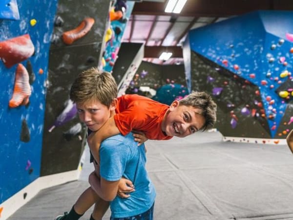 Anniversaire Escalade 5-14 ans à Vienne (38)