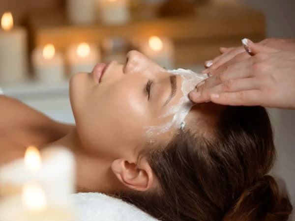 Soin du visage nettoyant détox à Saint-Raphaël (83)