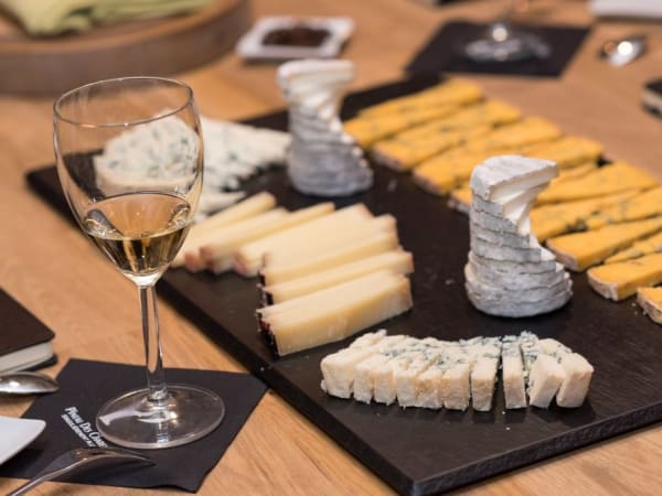 Atelier "Découverte" : Dégustation fromages & vins Paris 4ème