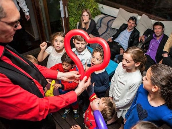 Anniversaire Magie : un Magicien Professionnel à votre domicile