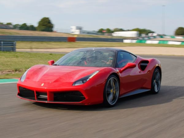 Experiencia de conducción del Ferrari 488 GTB, Circuito de la Fe