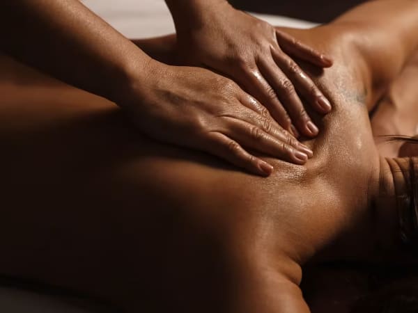 Massage relaxant à Aigues-Vives (30)