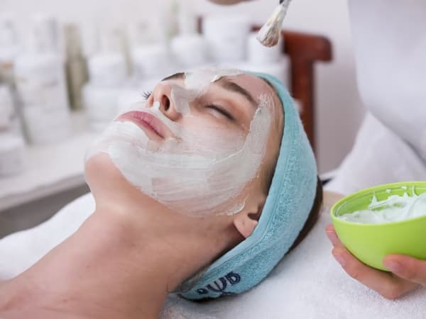 Soin du visage à Paris 15ème Convention