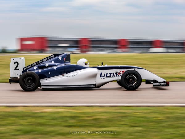 Experiencia de conducción en Fórmula 4, Circuito de Haute Sainto
