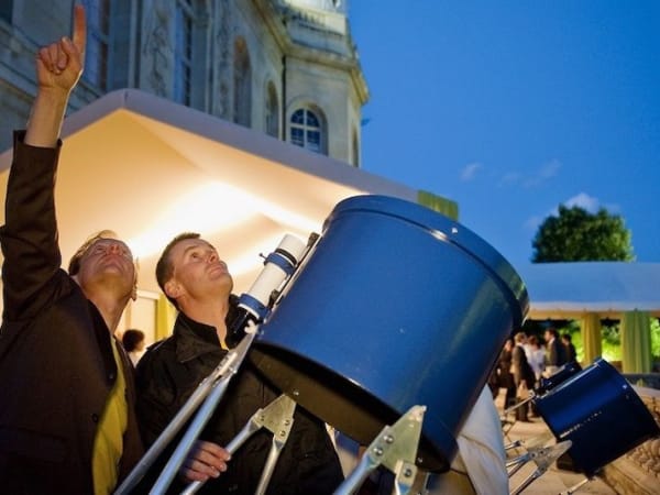 Animation télescope sur le lieu de votre événement d'entreprise