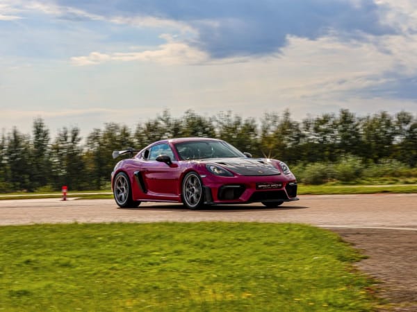 Stage de pilotage Porsche Cayman GT4 RS au Stadium d'Abbeville 