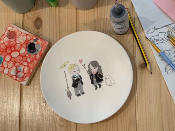 Atelier parent / enfant peinture sur céramique à Paris 17ème