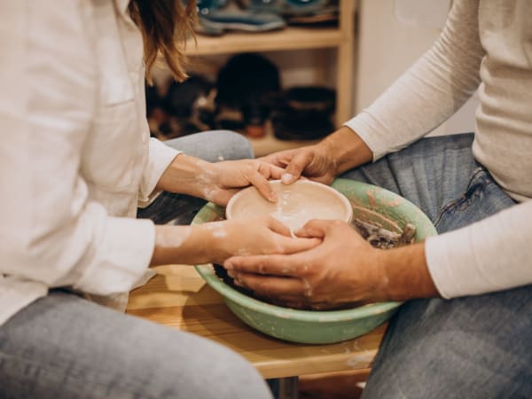 Atelier poterie en famille à Paris 9ème