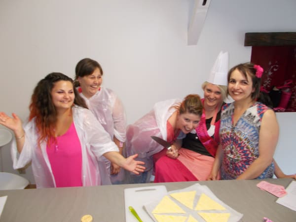 Cours de cuisine spécial EVG/EVJF près de Dijon (21)