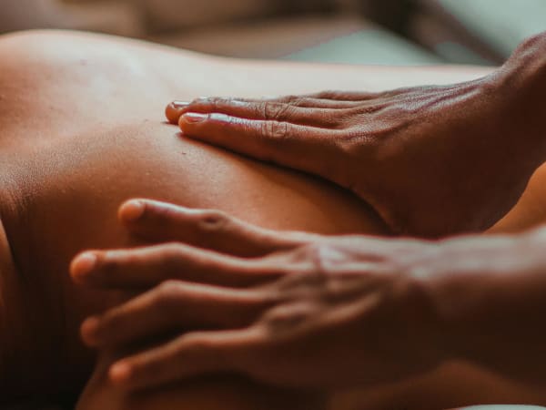 Soin du corps Kobido à l'Hôtel Jardins Secrets 5* à Nîmes (30)