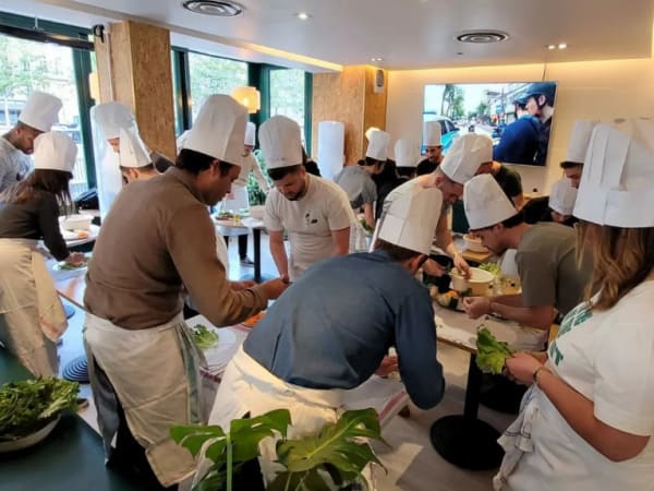 Team Building cours de cuisine Vietnamienne à Neuilly-sur-Seine