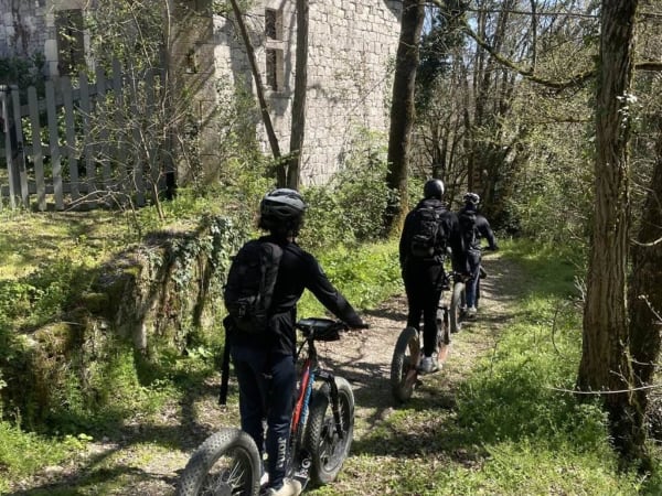 28 km electric scooter tour in Tournon-d'Agenais (47)
