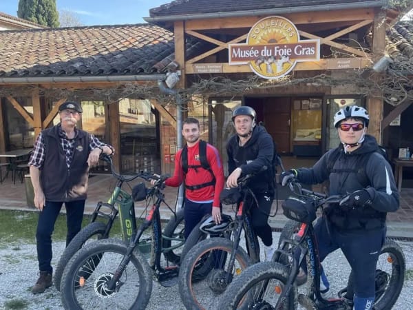 25km electric scooter tour in Frespech (47)
