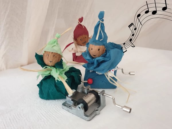 Taller para crear una caja de música en Burdeos (33)
