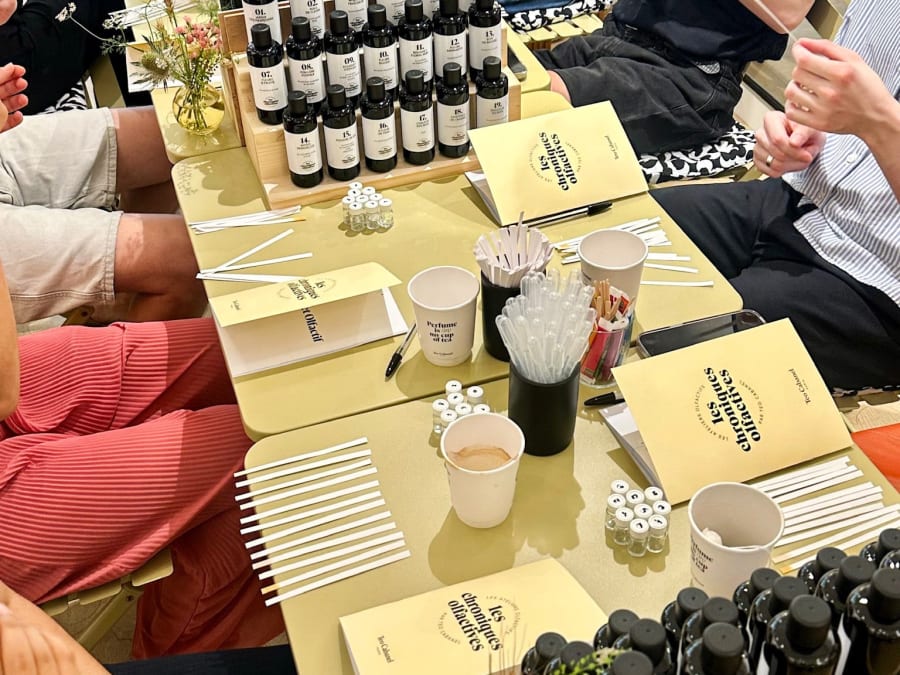 Taller de descubrimiento de perfumes en el distrito 2 de París