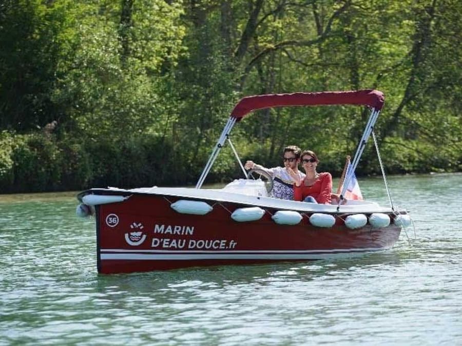 Location de bateau électrique (7 pers. max) à Meaux