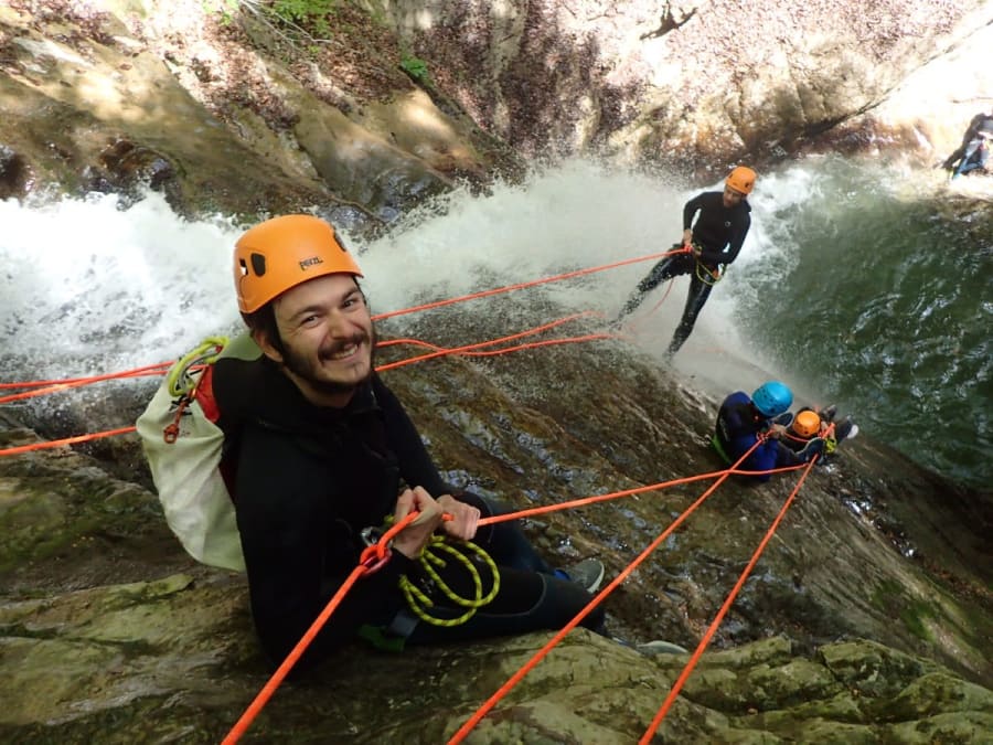 Canyoning at the Pont du Diable canyon in Annecy (74)