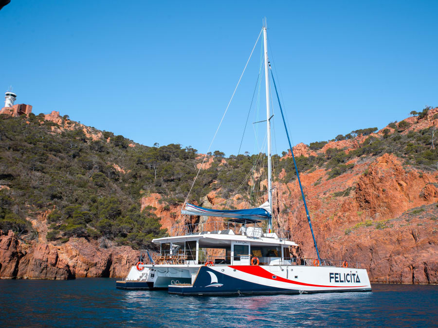 Matinée détente en catamaran depuis Saint-Raphaël (83)