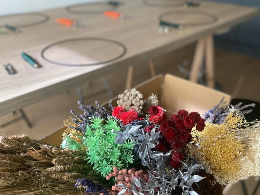 Dried flower wreath workshop in Boulogne (92)