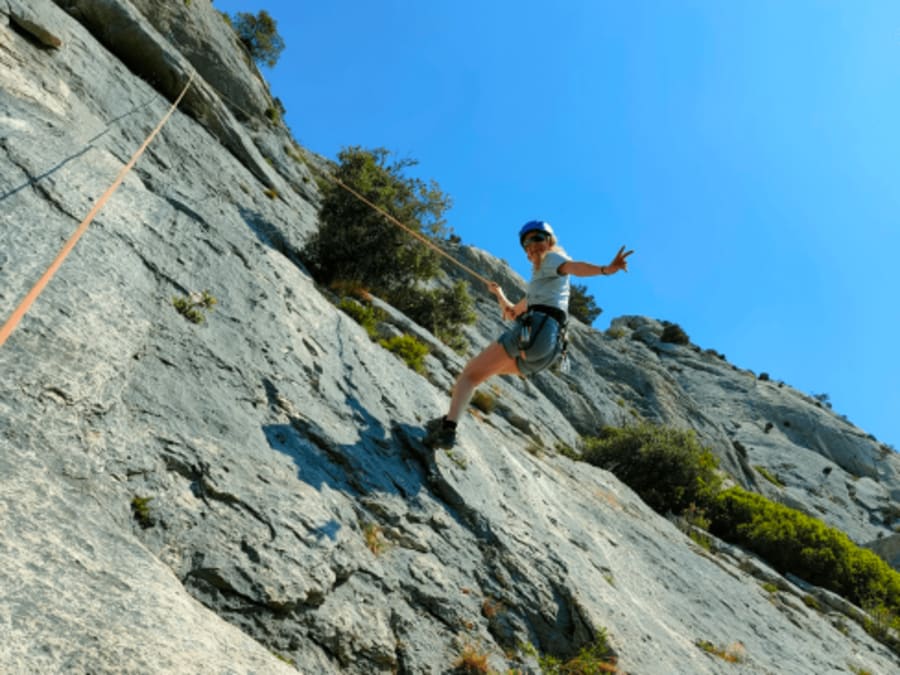 Escalade En Falaise À La Montagne Sainte-Victoire (13)