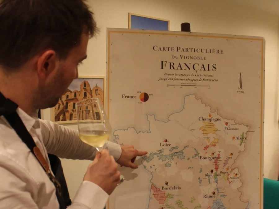 Wine, cheese and chocolate tasting in Paris 11th arrondissement