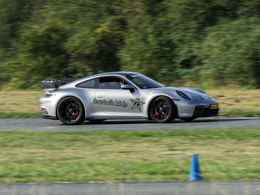 Children's Porsche 992 GT3 driving experience in Magny-Cours (58