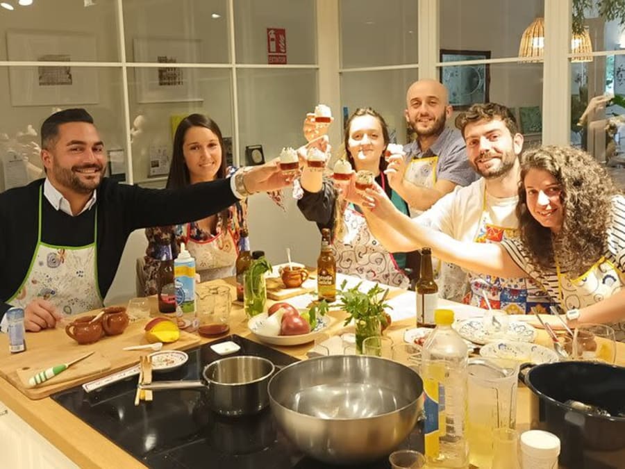 Spesa al mercato, corso di cucina e pranzo a La Coruña