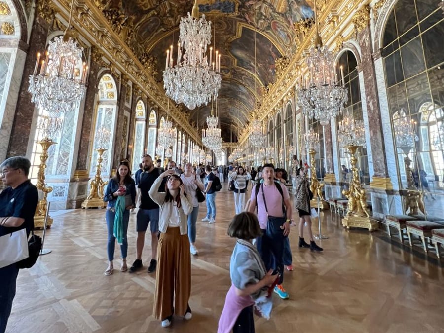 Entrada al Castillo de Versalles desde París