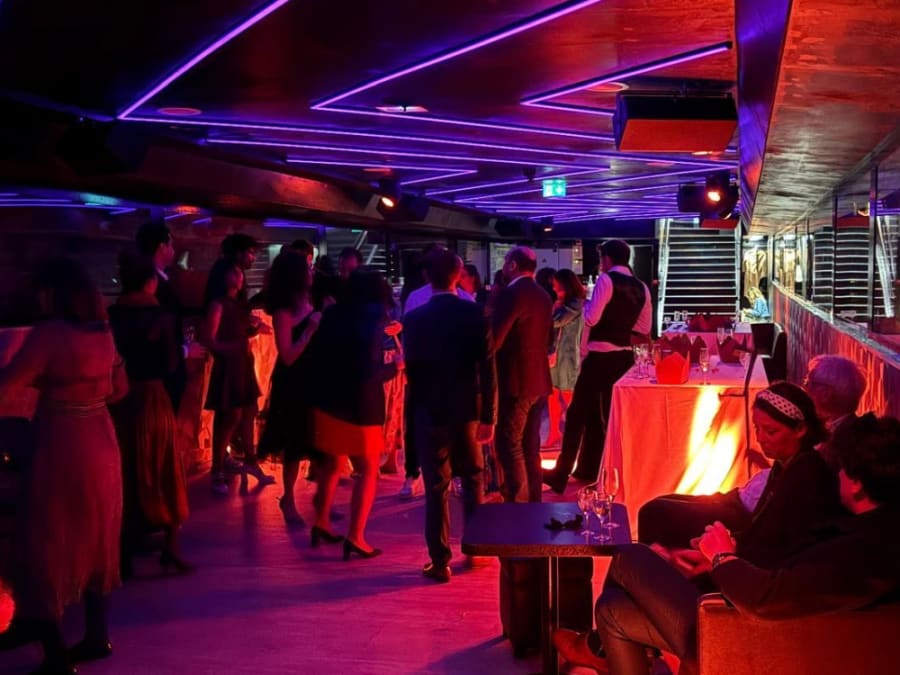 Le Quai Flottant à Paris 5ème