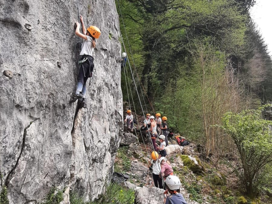 Introduction to climbing at Lac d'Anthon in Mieussy (74)