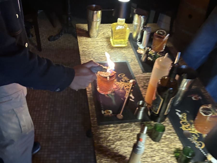 Taller de maridaje de licores y quesos en el distrito 15 de Parí