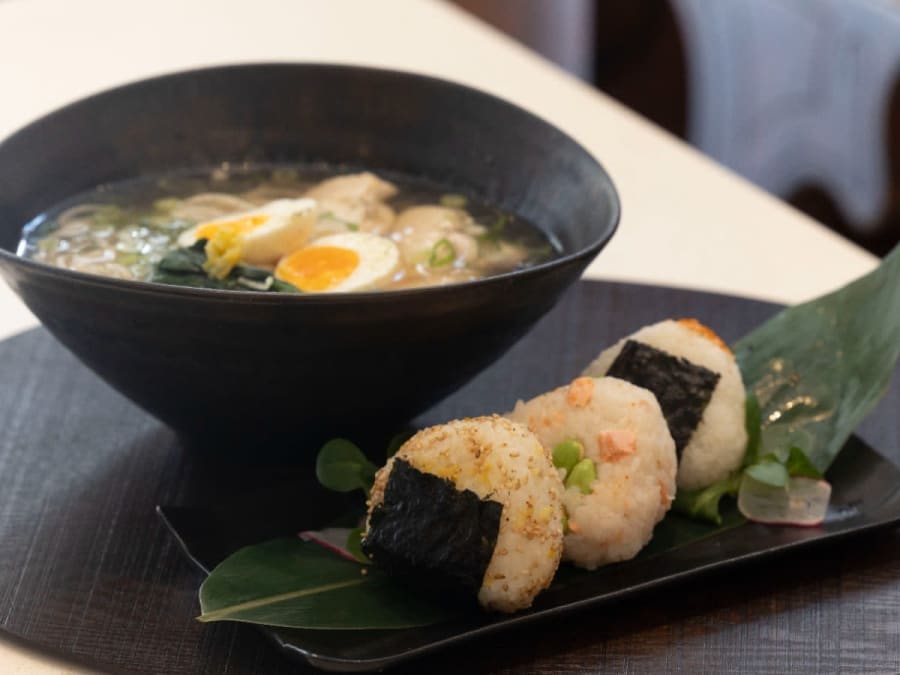 Team Building atelier cuisine japonaise à Paris 6ème