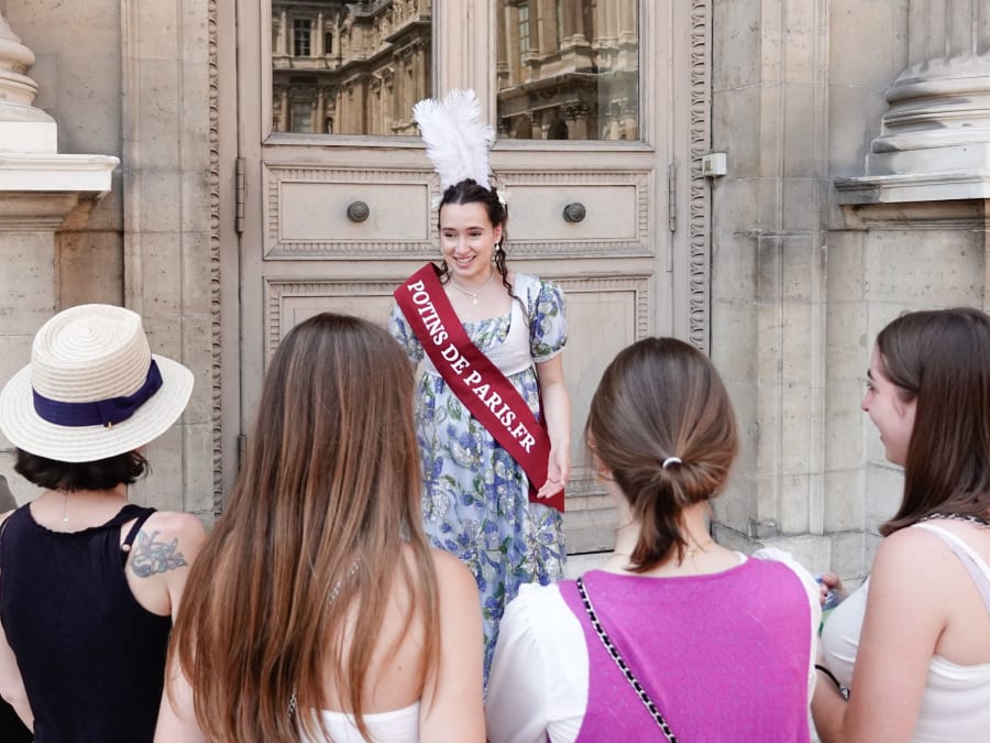 Visite Guidée "Montmartre est une fête, paillettes et pénombre"