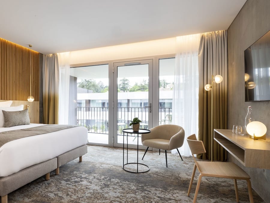 Hôtel Villa Castellane **** (04)