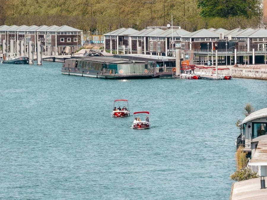 Alquiler de barcos eléctricos (máx. 5 personas) en Boulogne